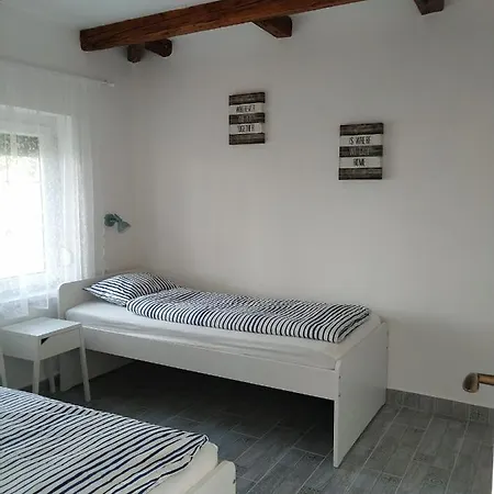 Exclusive Beachfront Willa *